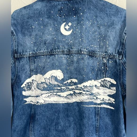 Revolt The Tubbo Moment Unisex By The Sea Denim Jean Jacket Zip Size Small CLEAN - Picture 4 of 7